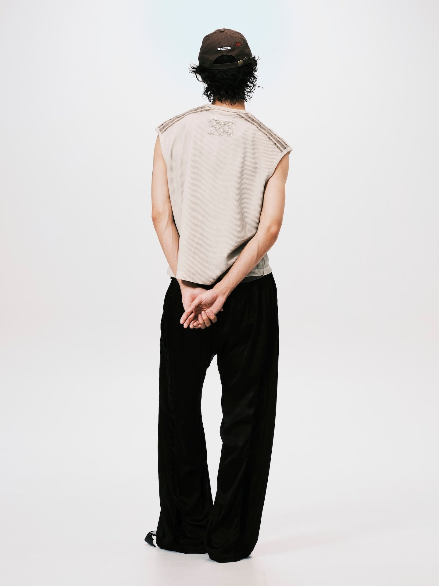 WASHED WAFFLE SLEEVELESS TOP BEIGE