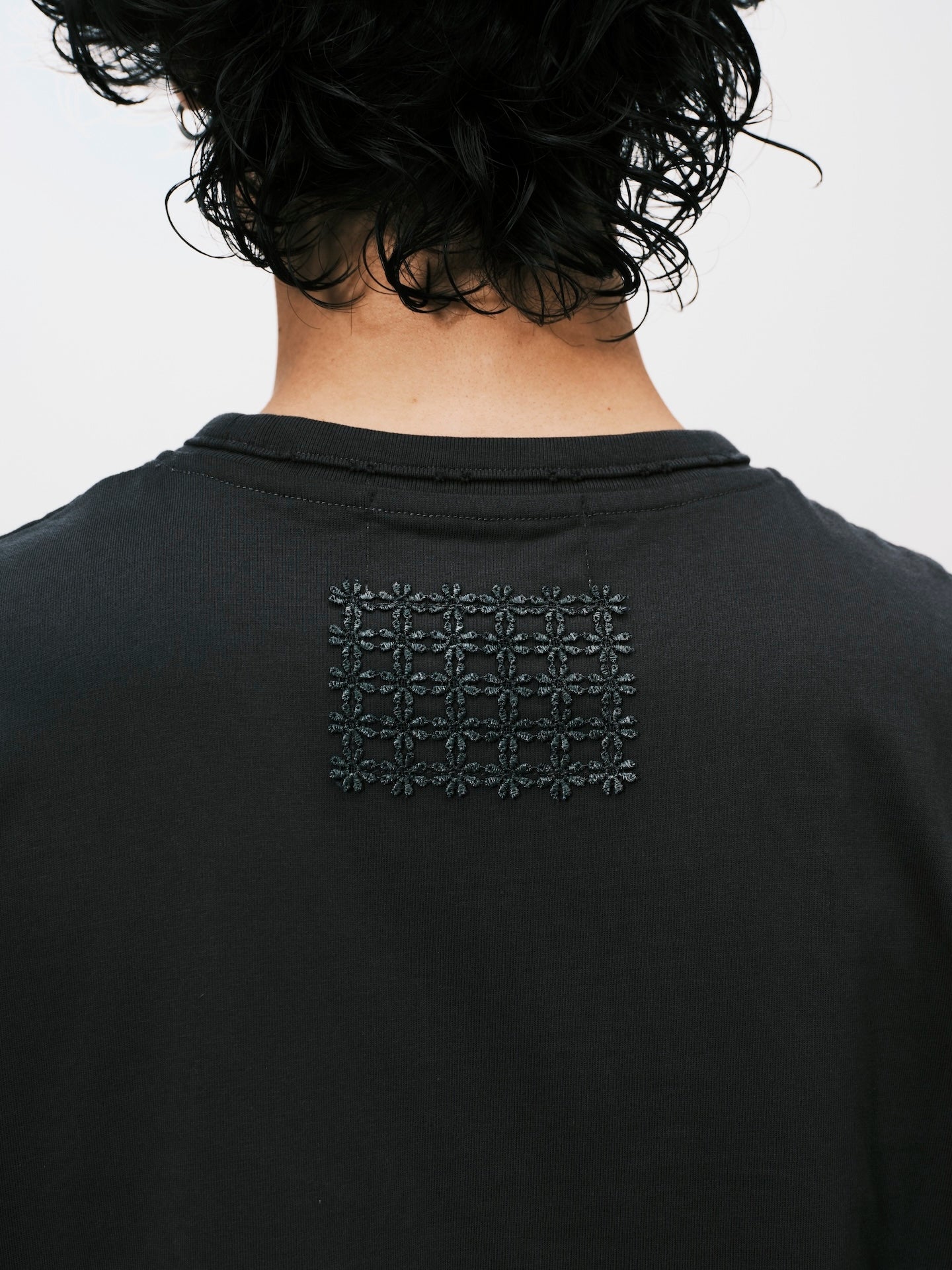 "A" BASIC SLEEVLESS TOP GREY