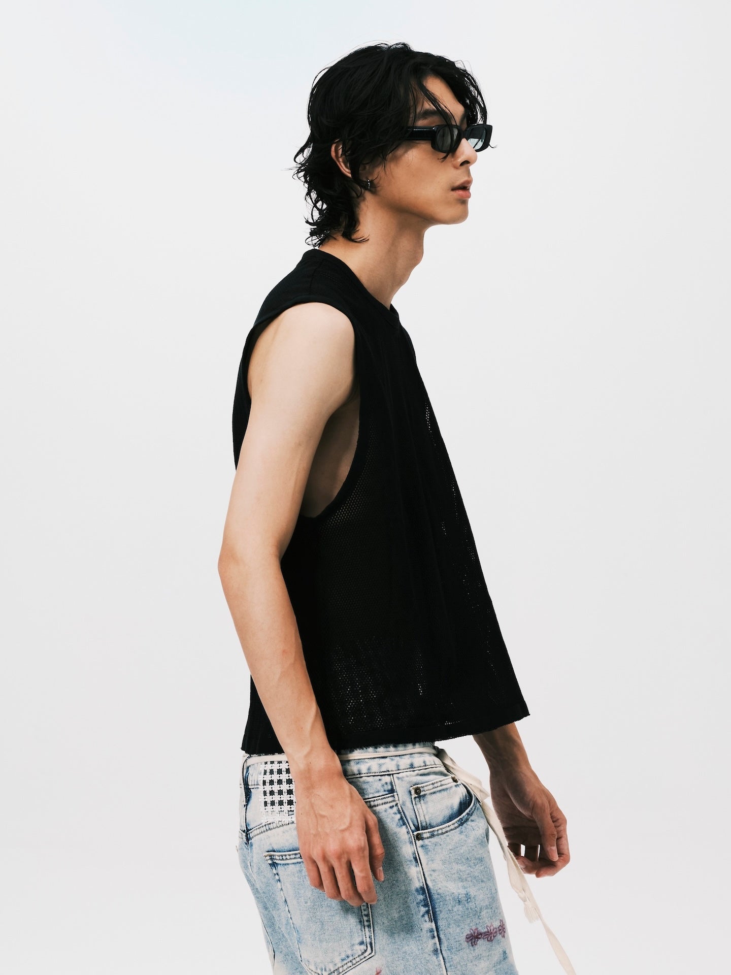 MESH SLEEVELESS TOP BLACK
