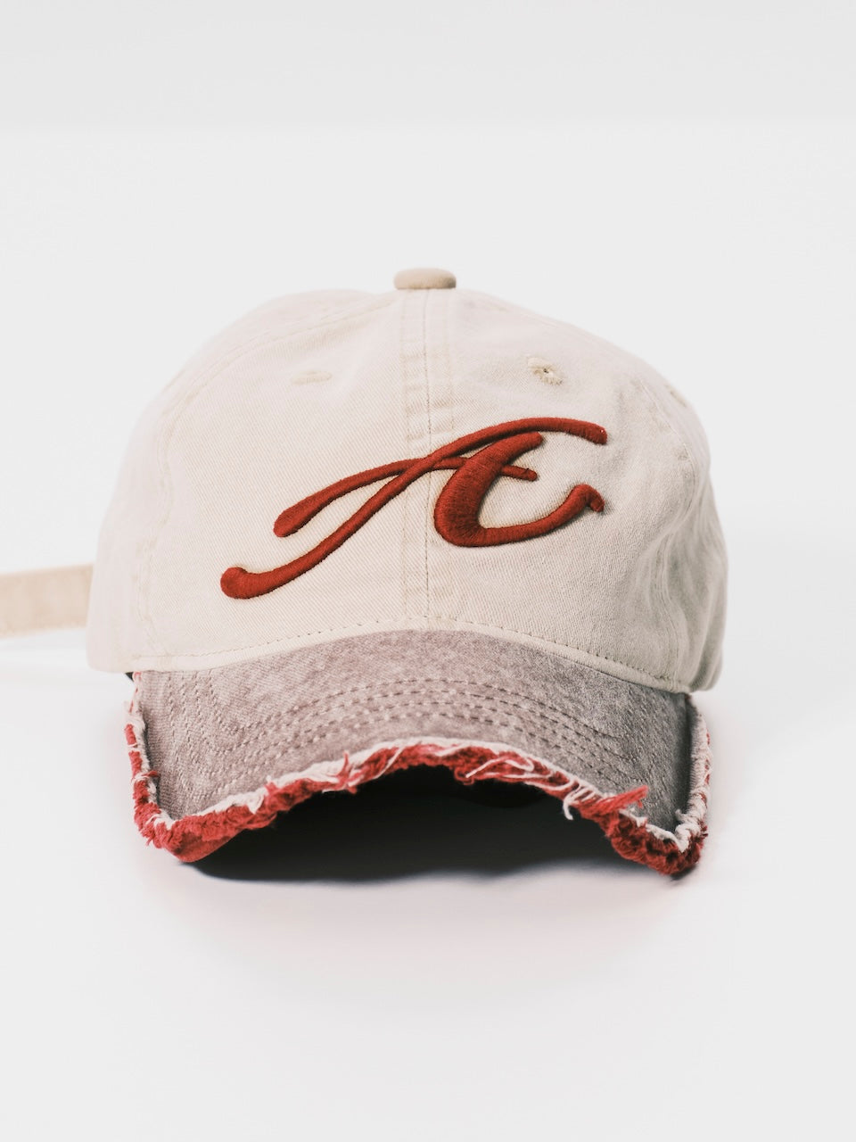 FRAYED BRIM CAP BEIGE / RED