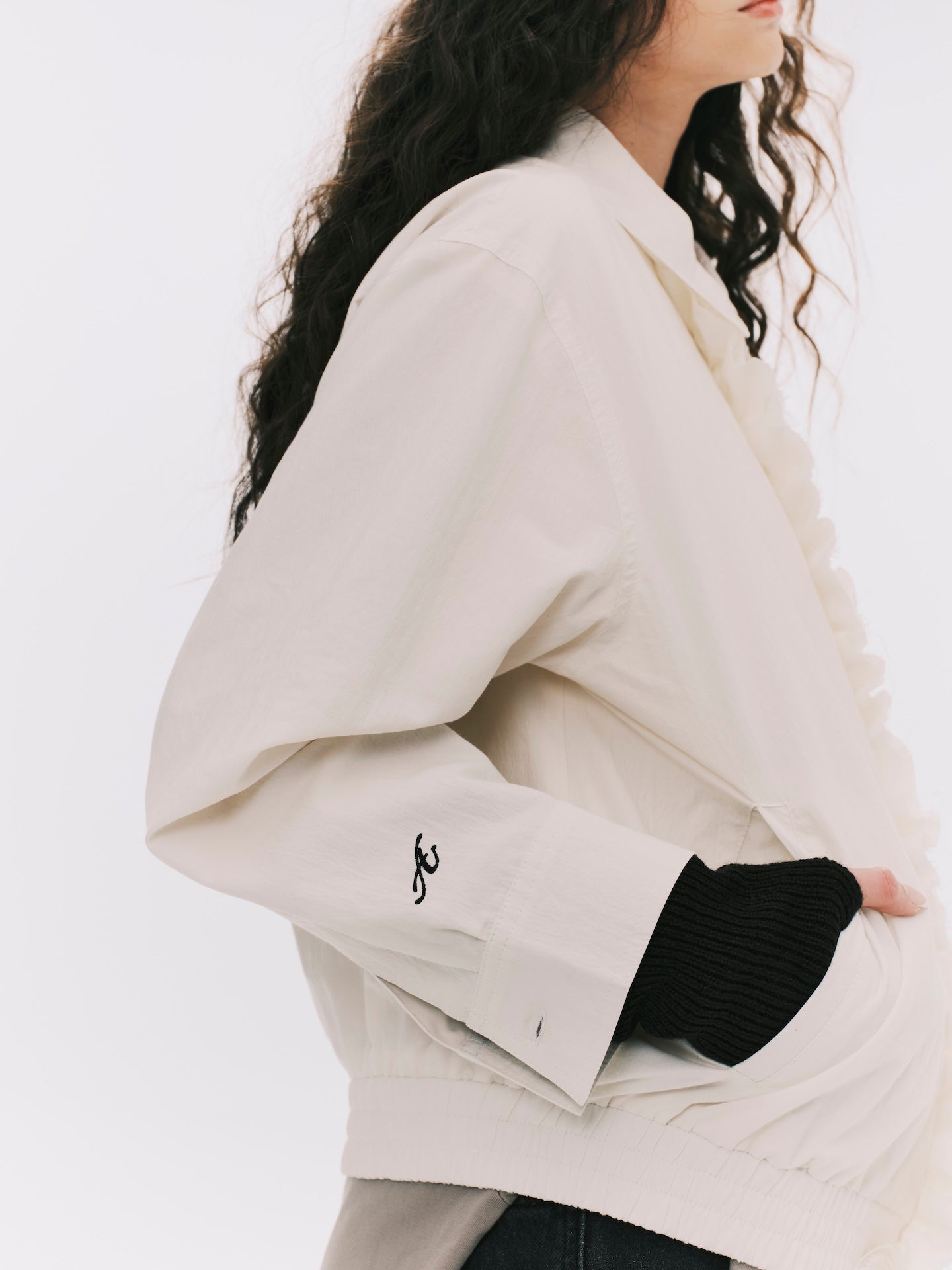 BOXY FRILLS JACKET WHITE (WOMEN)