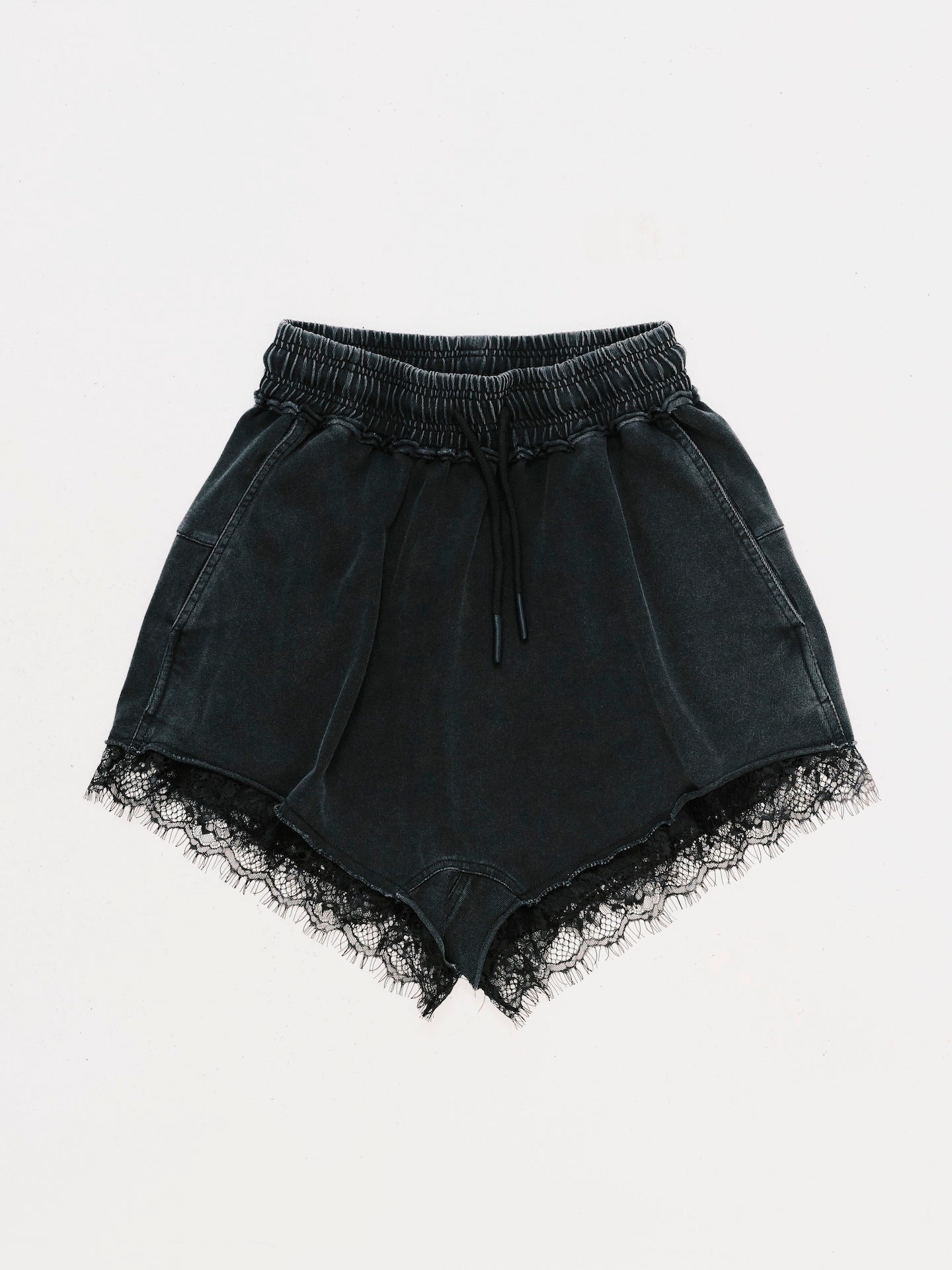 LACE WASHED SHORTS (WOMEN)