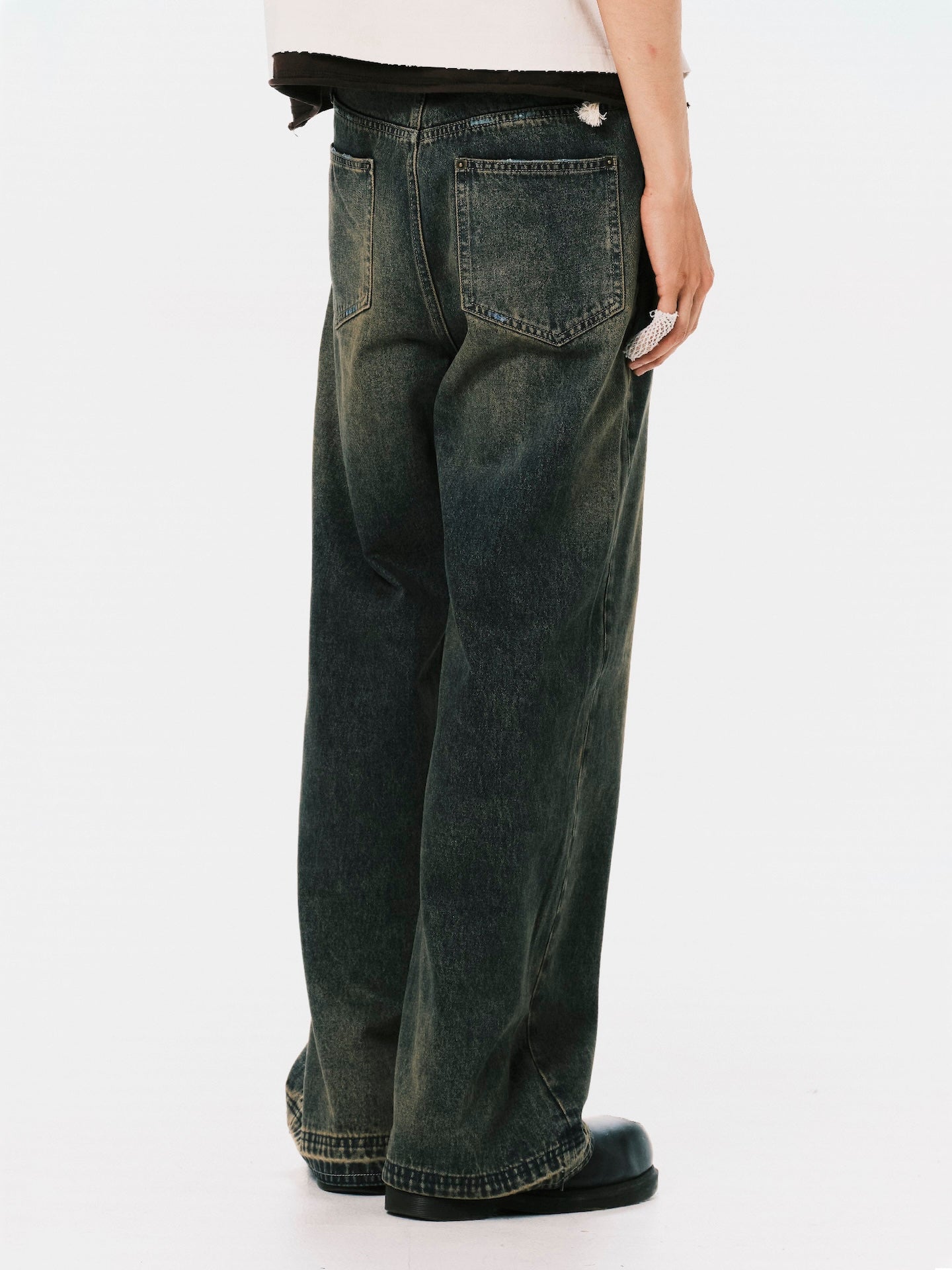 WASHED DENIM JEANS BROWN